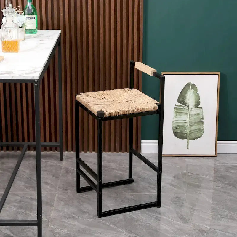 Tabouret de bar à hauteur de comptoir en jacinthe d'eau naturelle tressée et piétement en métal noir