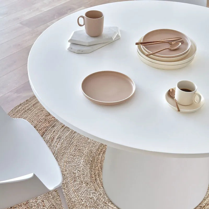 Table à manger ronde sur pied, base conique, laque PU brillante blanche, 117 cm