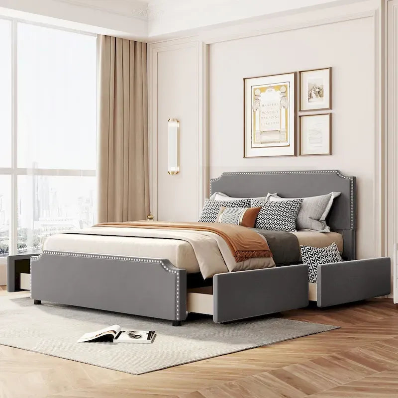 Lit plateforme grand format en velours capitonné avec clous décoratifs et quatre tiroirs de rangement