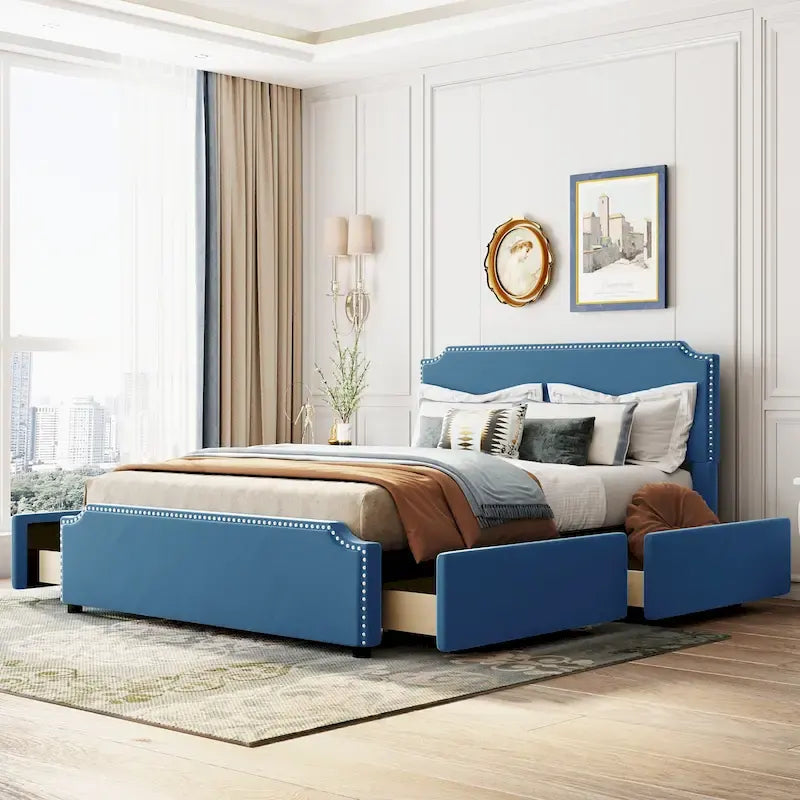 Lit plateforme grand format en velours capitonné avec clous décoratifs et quatre tiroirs de rangement