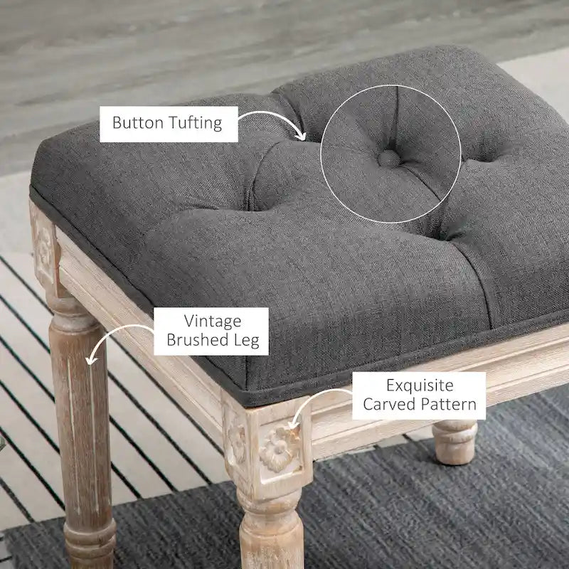 Pouffe carré capitonné en lin avec pieds sculptés en hévéa de 40 cm